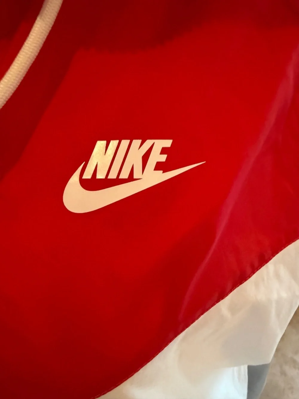 Nike Men's Red White Hooded Windrunner Windbreaker Hooded Training Jacket, Small - Picture 9 of 16